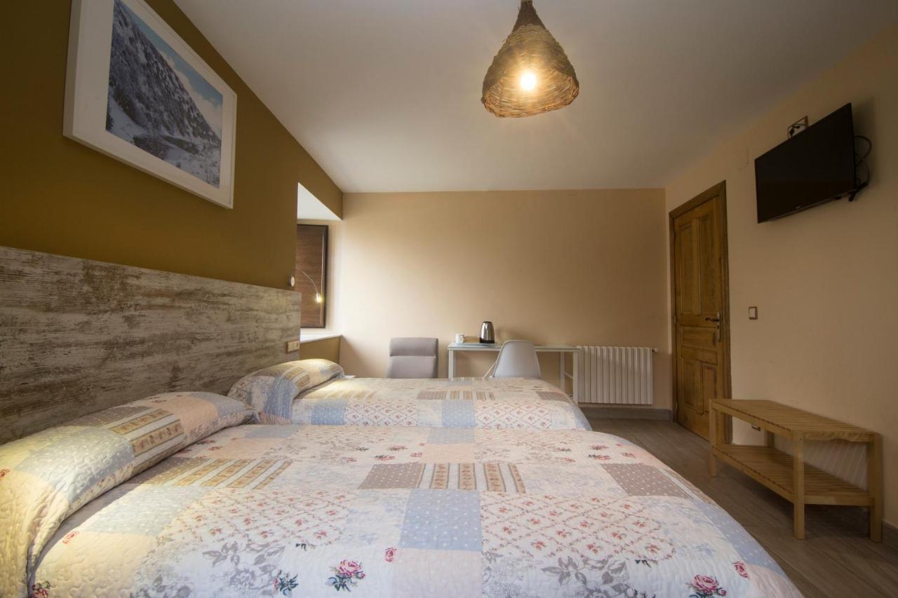 Casa Nunez Pensionat Fonfría Exteriör bild