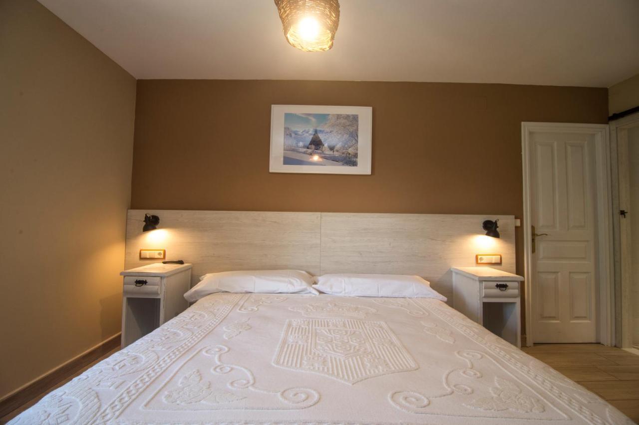 Casa Nunez Pensionat Fonfría Exteriör bild
